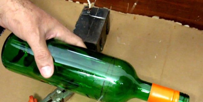 How to cut a glass bottle