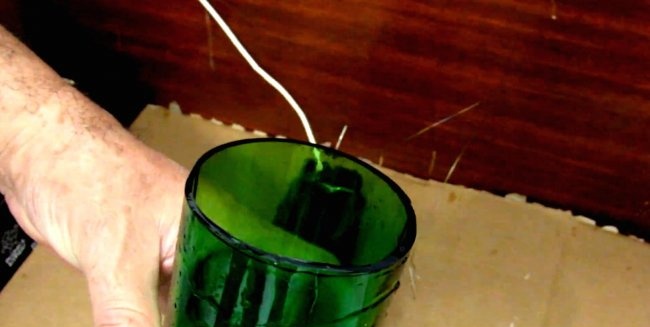 How to cut a glass bottle