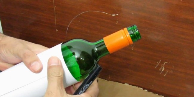 How to cut a glass bottle