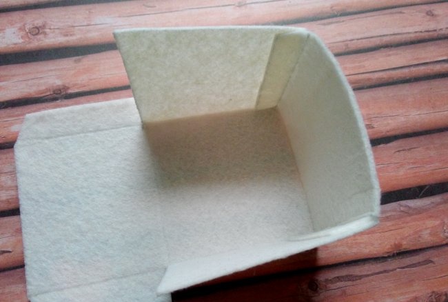 Felt gift box