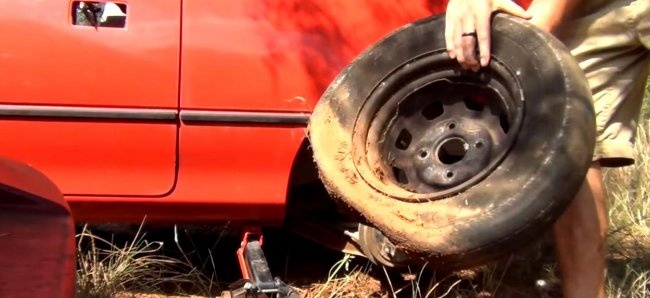 BBQ grill made from car rims