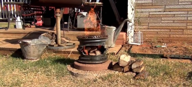 BBQ grill made from car rims