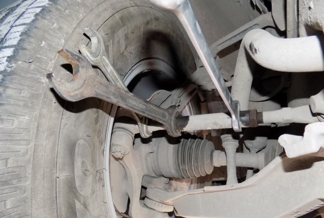 DIY car wheel alignment