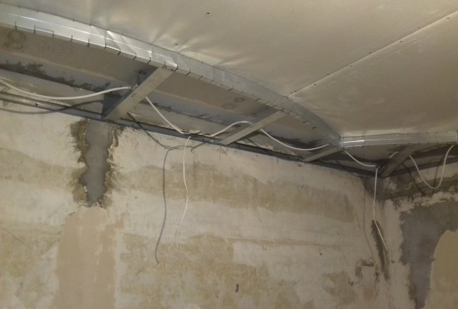 DIY plasterboard ceiling