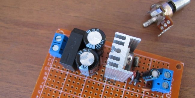 Simple regulated stabilized power supply