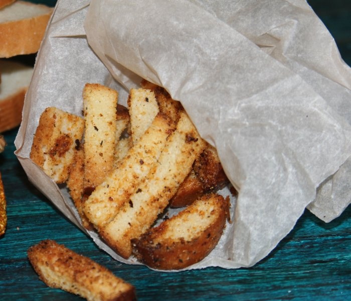 Crackers from a loaf in 15 minutes