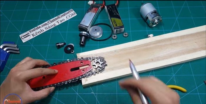 How to make a mobile saw with your own hands