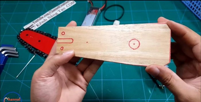 How to make a mobile saw with your own hands