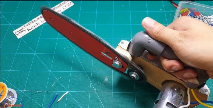 How to make a mobile saw with your own hands