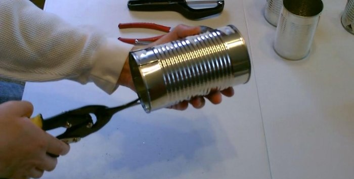 Camping stove from a tin can in 15 minutes