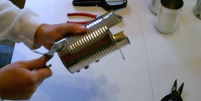 Camping stove from a tin can in 15 minutes