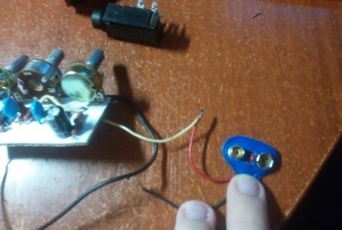 DIY Guitar Distortion Pedal