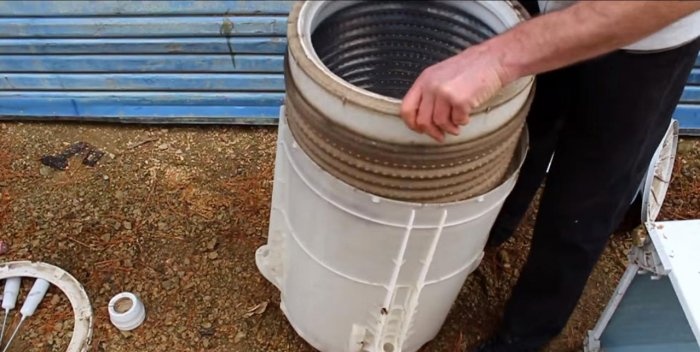 Hydro turbine electric generator from an old washing machine