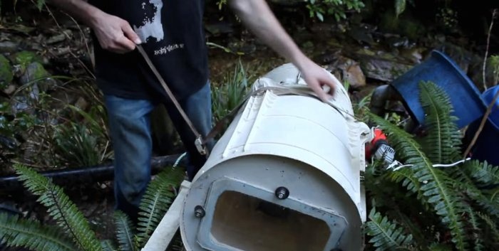 Hydro turbine electric generator from an old washing machine