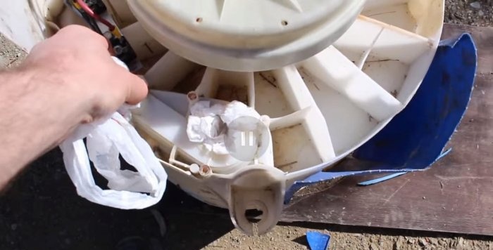 Hydro turbine electric generator from an old washing machine