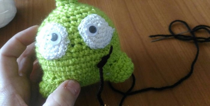 Little sweet tooth Om Nom crochet