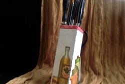 Decoupage knife holder