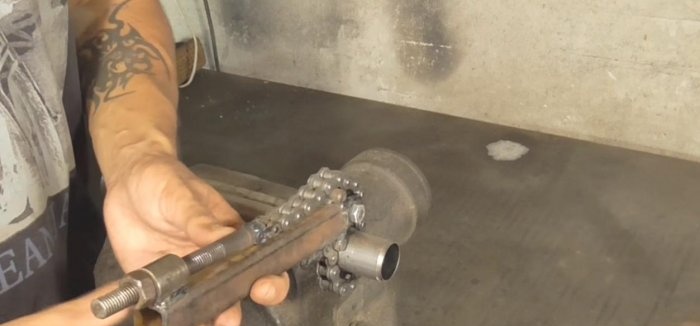 Simple pipe cutter