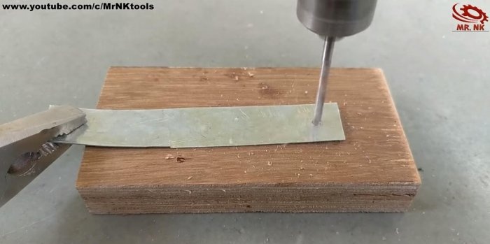 How to make a screwdriver from scrap parts