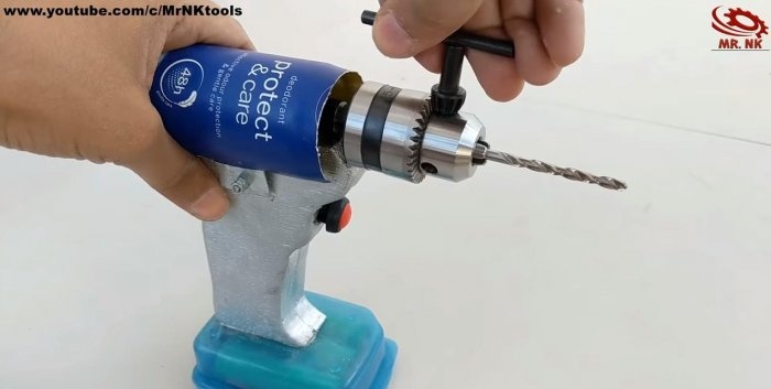 How to make a screwdriver from scrap parts