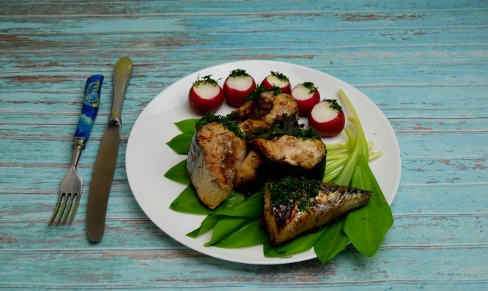 Mackerel pieces on the grill