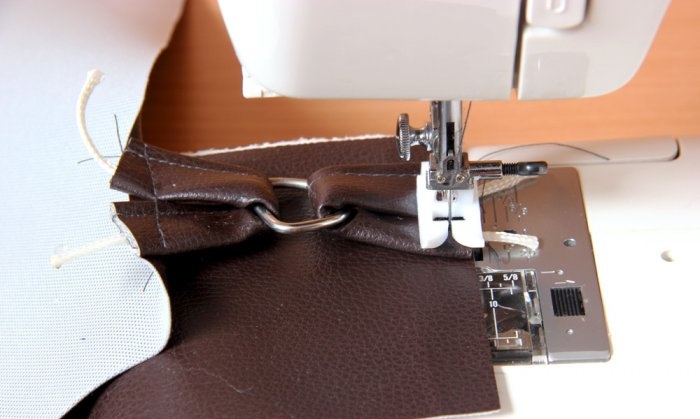 We sew a backpack from leatherette