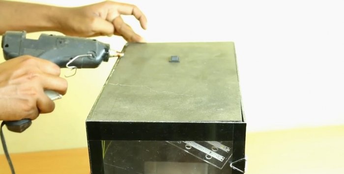 DIY 12V mini refrigerator