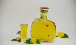 Dandelion liqueur