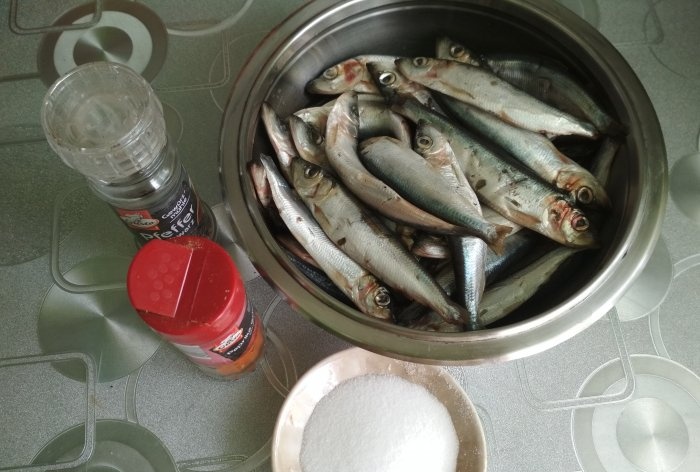 Homemade smoked herring