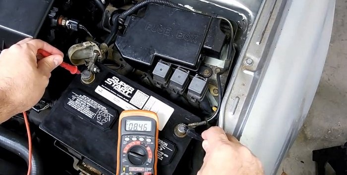 How to restore a car battery with baking soda