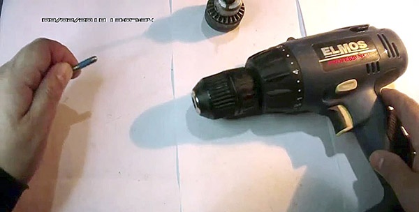 How to eliminate chuck runout in a screwdriver