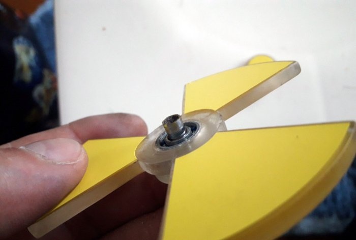 DIY plexiglass stalker spinner