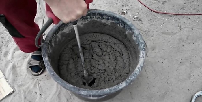 Do-it-yourself paving of the terrace with homemade concrete tiles