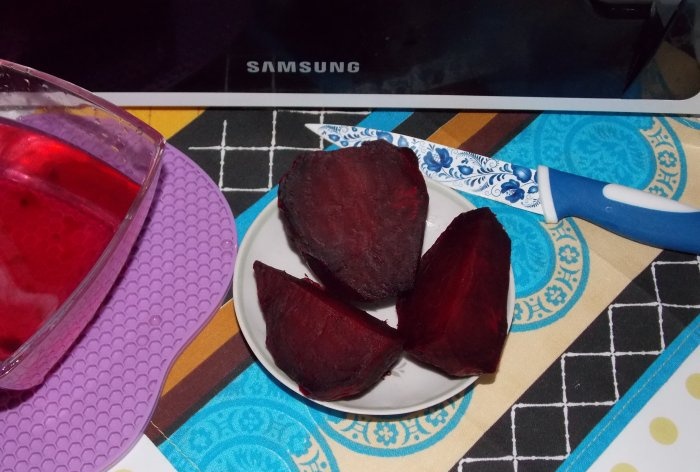 How to quickly cook beets in the microwave