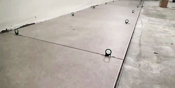 High-speed tile laying using a super comb