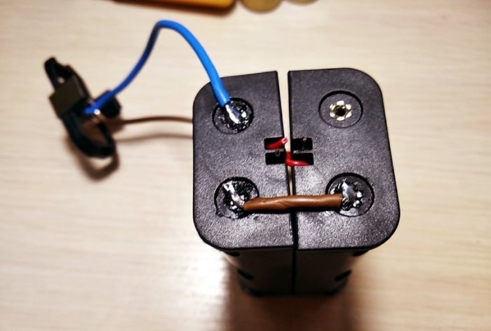 An easy way to convert a screwdriver from nickel-cadmium to lithium-ion batteries