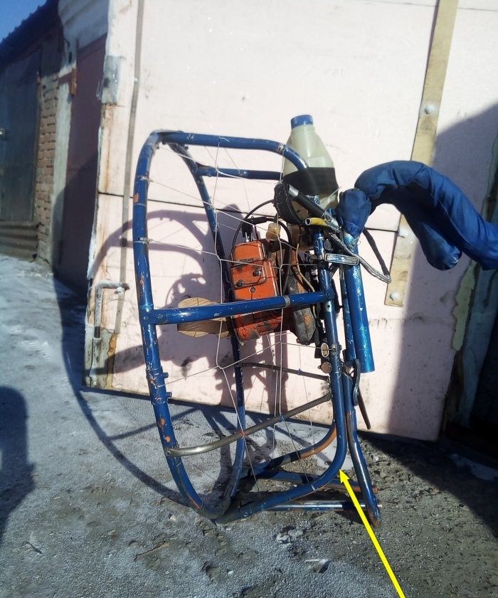 Backpack type aeropropulsion from a Ural chainsaw