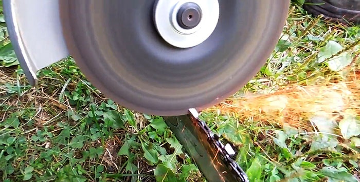 Quickly sharpening a chainsaw chain with a grinder