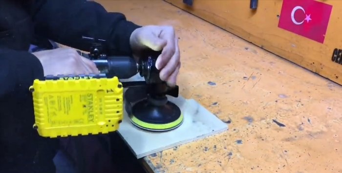 Do-it-yourself grinding cutting attachment for a screwdriver