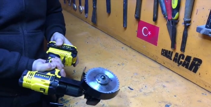 Do-it-yourself grinding cutting attachment for a screwdriver