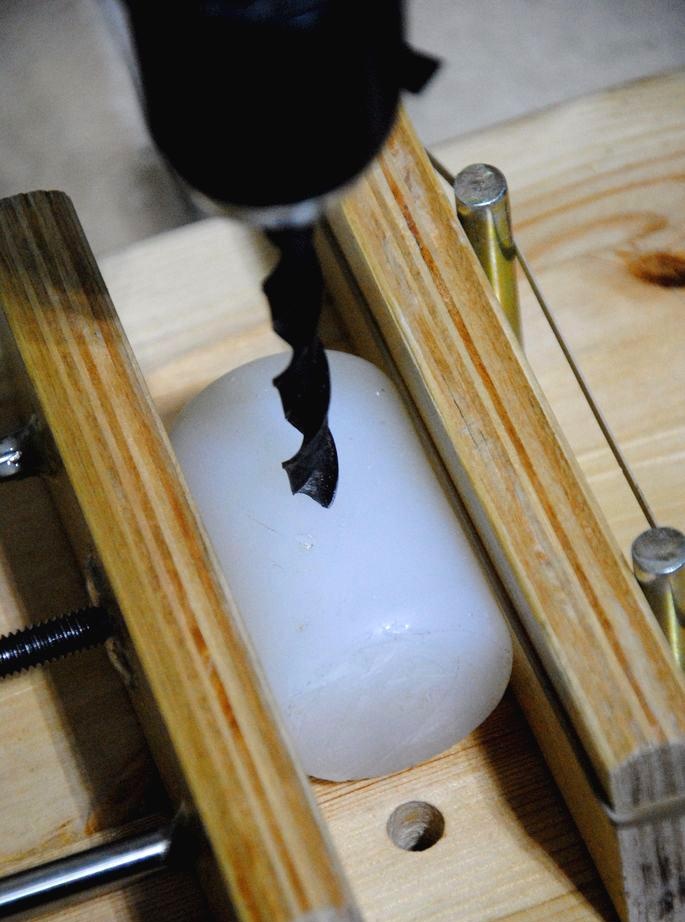 How to make a hammer from hot glue