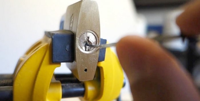 How to remove a broken key from a lock