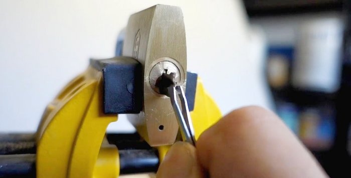 How to remove a broken key from a lock