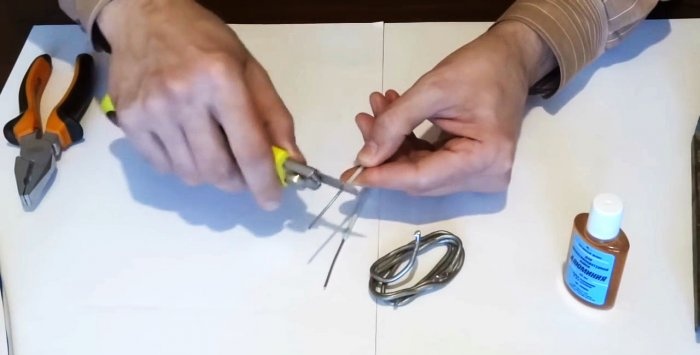 Soldering strands of aluminum and copper wire