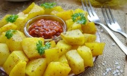 Golden potatoes in the microwave in 5 minutes