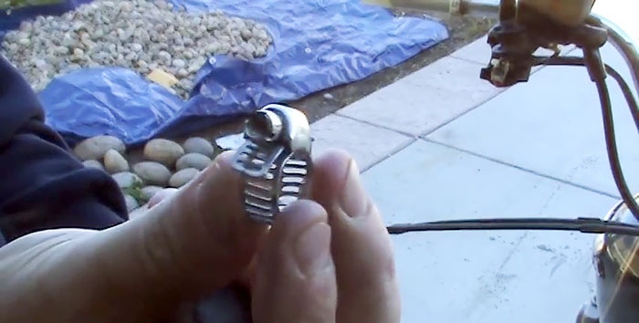 A way to lubricate the cable without removing it