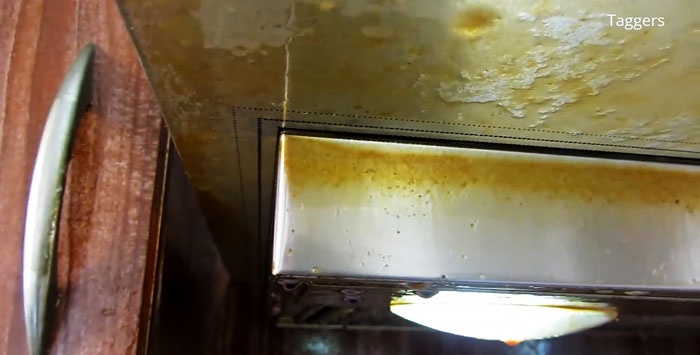 How to get rid of stubborn traces of grease on a kitchen hood in 5 minutes