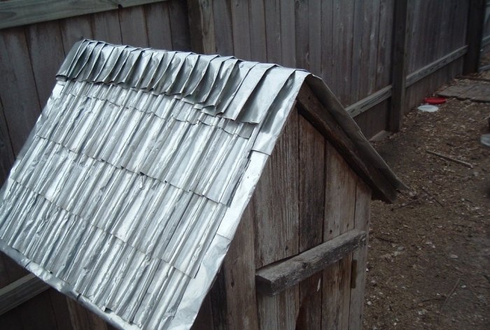 Aluminum can roofing