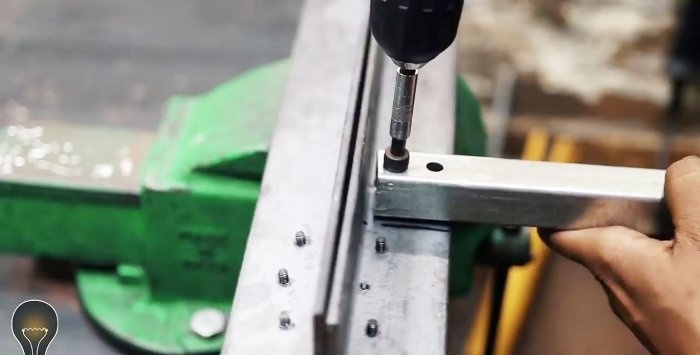 How to make a sheet bender from a corner and door hinges