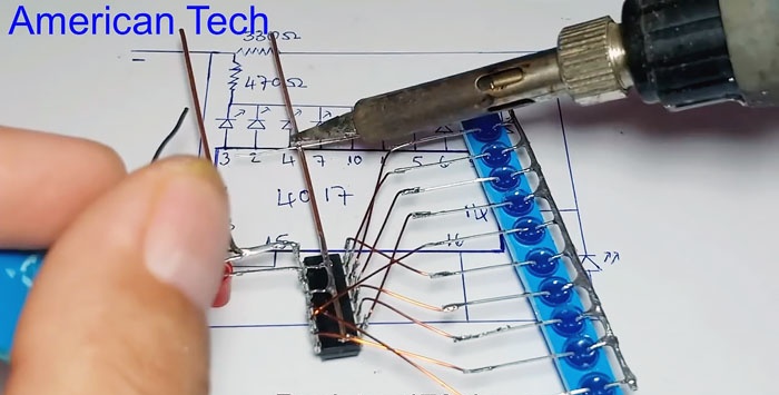 The simplest running lights on just one chip without programming